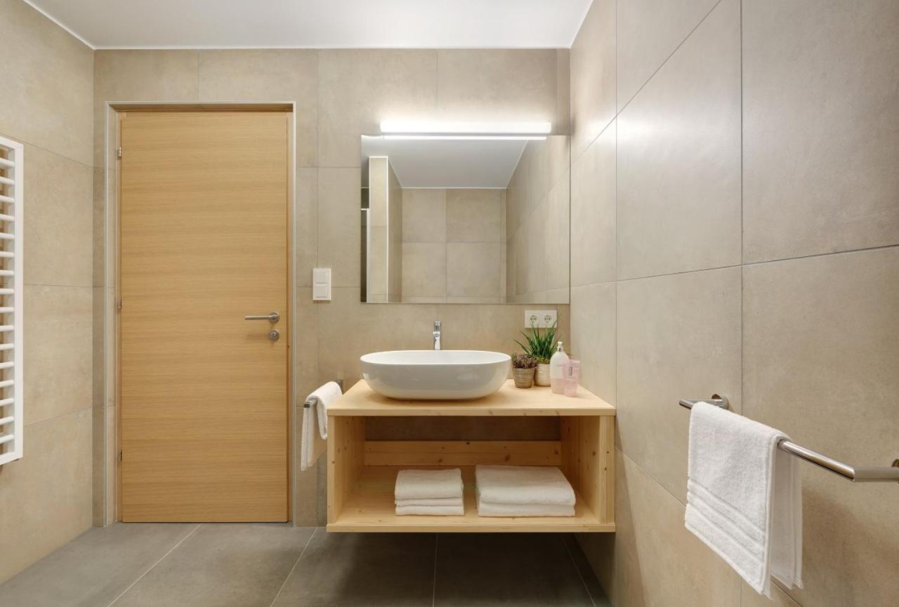 Ariala Apartments Фальцес Екстер'єр фото